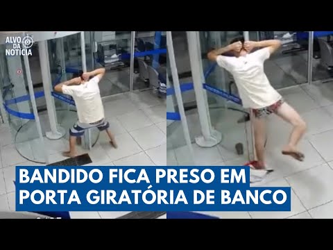 Ladrão Se Dá Mal e Fica Preso na Porta Giratória da CAIXA — Câmeras Flagrou Tudo | Alvo da Notícia