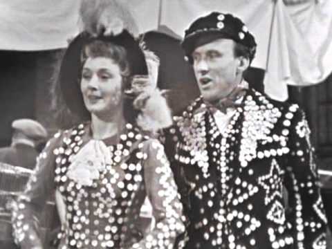 Pearl Carr & Teddy Johnson - My Old Man Said Follow The Van - Cockney Medley