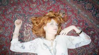 Florence + The Machine - Cosmic Love (Acoustic Version)