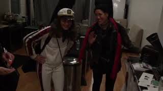 Michelle Shocked &amp; Elizabeth &amp; Karl Of Sewage NYC listening to an Edison cylinder