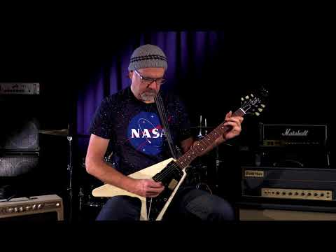 Gibson Custom Shop 2017 Limited Flying V Mahogany TV  •  SN: 971509