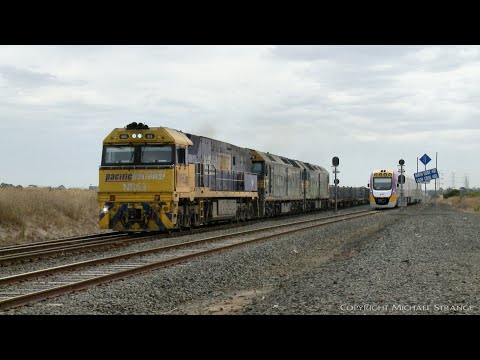 3XM4 Overtakes Vline Vlocity At Gheringhap Loop (13/1/2021) - PoathTV Australian Trains & Railways