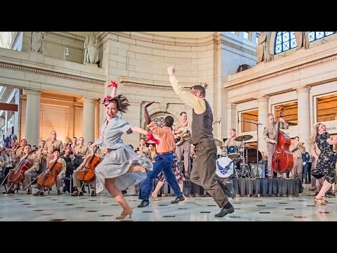 The United States Air Force Band Jams Out Christmas Carols '40s-Style