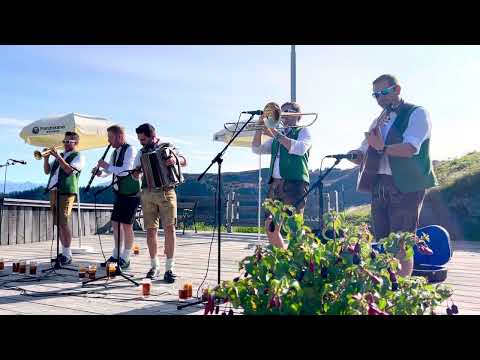 Eschenauer Tanzlmusi auf dem Asitz 🪗🎺🎷🎸