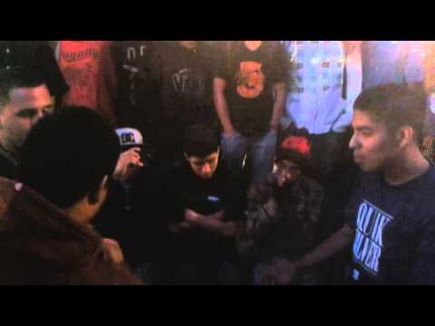 Maniac Vs Leo// RAPZUELA