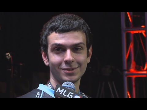 CLG SINGING RIHANNA AND TALKING LEAGUE OF LEGENDS IN CEVO LAN FINALS.