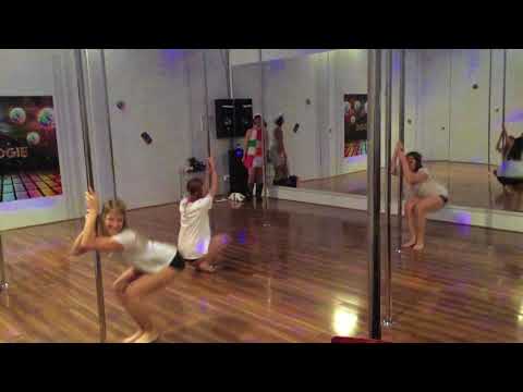 Pole Queens Craigieburn - 2016 Showcase A (Beginner Pole): Abba - Dancing Queen