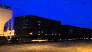 preview picture of video 'GC L783 w/ U23B and MMID GP9 in Pembroke, GA at Dusk 2/6/15'