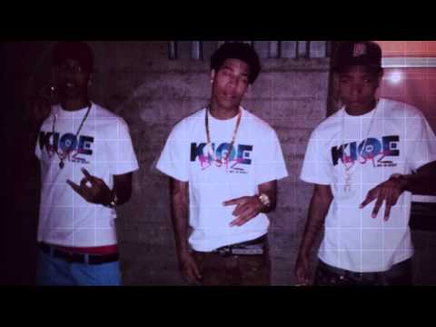 Savage Ft. Earl Swavey - Young Niggaz