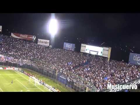 "Nacional 1 San Lorenzo 1 Fiesta en Paraguay. La que está re loca por esa copa.." Barra: La Gloriosa Butteler • Club: San Lorenzo • País: Argentina