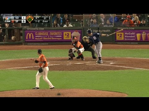 SD@SF: Bochy debuts, fans Gyroko to end the game