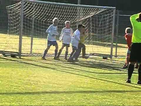 Sliedrecht E8 - Oranje Wit E12  uitslag 0 - 7    15-10-2011.wmv