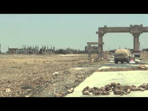 جولة ميدانية داخل بلدة الرهجان في ريف حماة بعد السيطرة عليها من قبل فصائل الجيش الحر