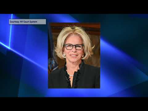 NY Chief Judge Steps Down