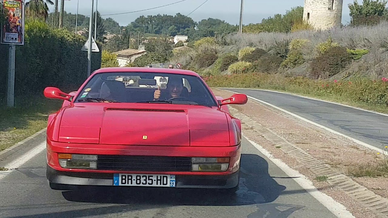 Andres Ciafardini dans le cortège des voitures anciennes vers la milonga "Tango _ Tacos"
