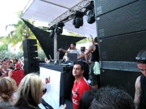 Loco Dice & Luciano - Pool Party - WMC 2010