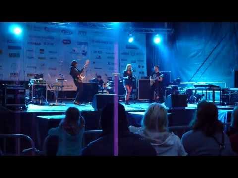 Katarína Knechtová - Dialkové ovládanie & Vaňa plná piraní (Ústí nad Orlicí, Město v pohybu 2013)