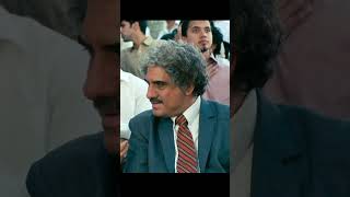 Did you notice ki 3 IDIOTS KE....