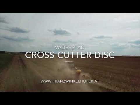 Erste Bodenbearbeitung nach der Ernte