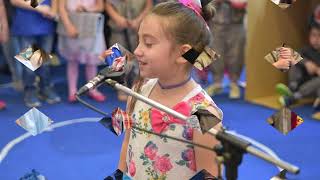 Για δύο μωρά λυκάκια