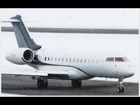 Another Roman Abramovich' private jet takes off in Vilnius leaving dark smoke trail