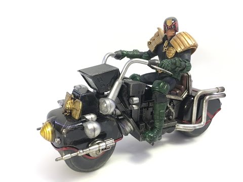 threeA 1:12 Scale Judge Dredd Action Figure With Lawmaster MK1