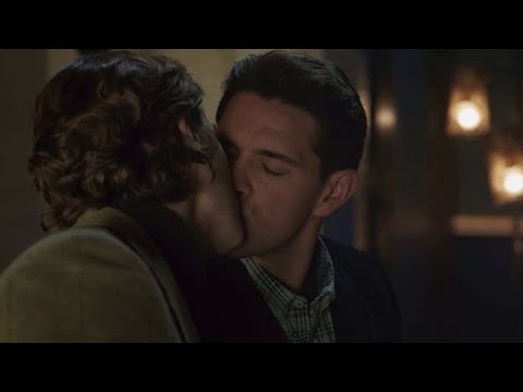 Kevin and Percival kiss 6x13 || Riverdale