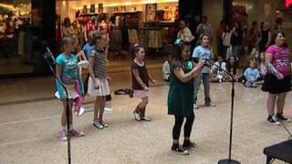 We Got The Beat / The Go-Go's / Kid's Company