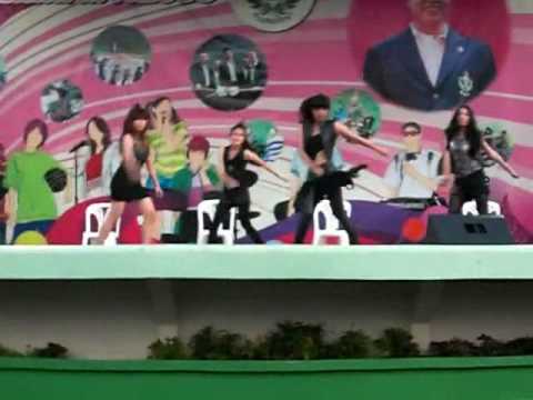 100501 ShaNEE HipZ (2NE1 Cover) - Chitty Chitty Bang Bang! @ CDBT 2010