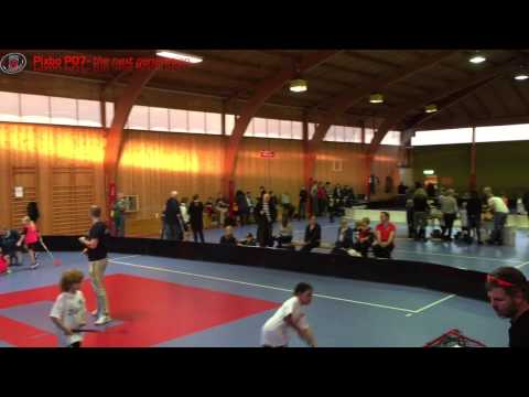 Mycket folk i hallen Träningsmatch vs Lindås Waves - Pixbo P07