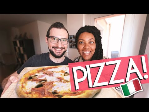 COMO FAZER PIZZA ITALIANA TRADICIONAL com 4 INGREDIENTES | Receita Napolitana 🇮🇹