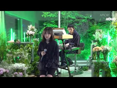 Code Kunst feat Lee Hi - xii and O (live performance)