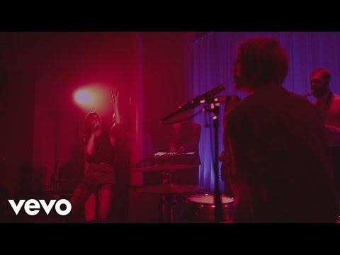 Turn My Heart To Stone - Mø