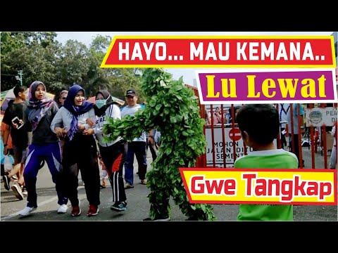 njahilin-orang-lewat