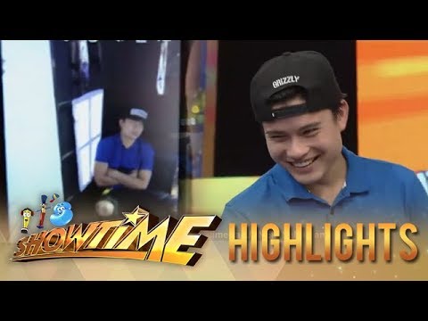 It's Showtime MiniMe 3: Hashtag Tom is caught in the act!