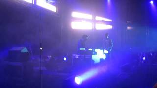 salm -little bit of feel good (live at equinoxe,paris,2011)-