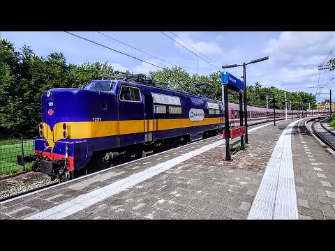 The most iconic Dutch locomotive on a special heritage run! Serie 1200 through Overveen - Passage -