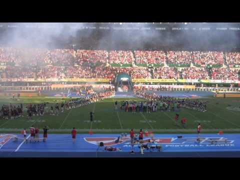 Football-EM 2014 - Einlauf der Gladiatoren