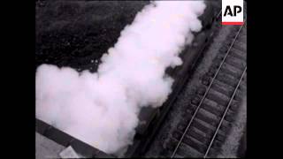 Download lagu TRAINS - B/W - NO SOUND mp3