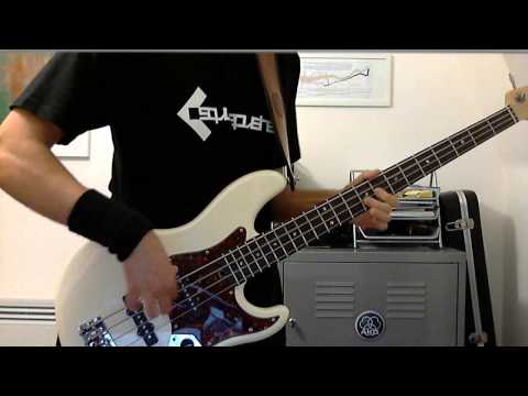 Muse: Hysteria bass cover, EHX Deluxe Bass Big Muff Pi