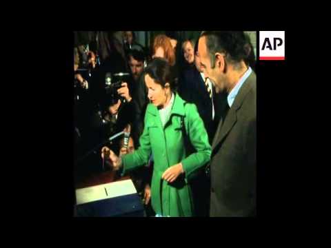 SYND 5-5-74 D'ESTAING VOTES