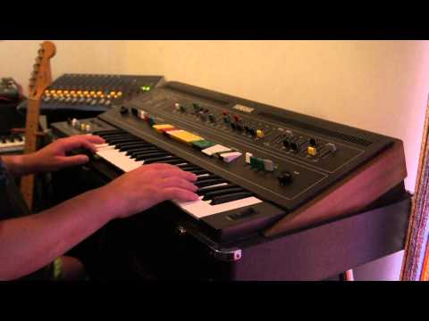 Yamaha CS 50 Walk through