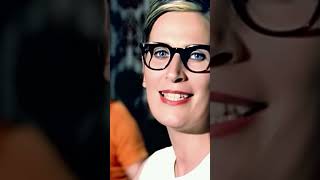 Chumbawamba   Tubthumping #reelsvideo #anni90