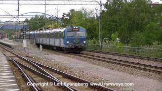 preview picture of video 'X3 and X10 trains at Upplands Väsby, Stockholm'