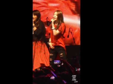 [Fancam] 120525 Krystal - LA chA TA @ CAU Festival