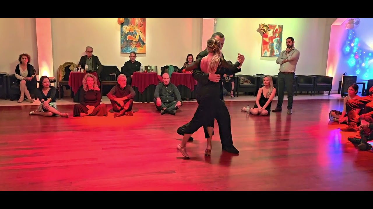 Claudio Hoffmann y Cinzia Lombardi no 2° New Year  - Porto Tango Meeting on 30/12/23 - 2/4