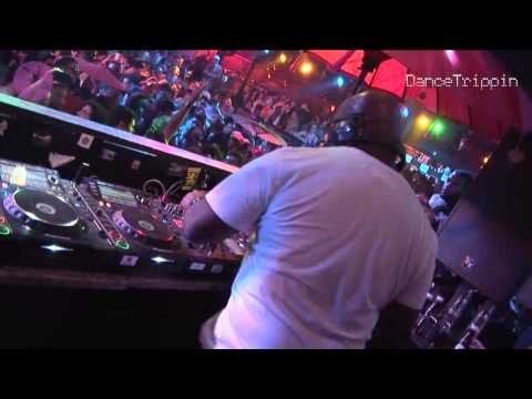 Ian O'Donovan - Energy Waves [played by Carl Cox]