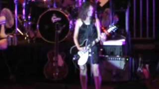 The Bangles &quot;Walking Down Your Street&quot; Alhambra Jubilee