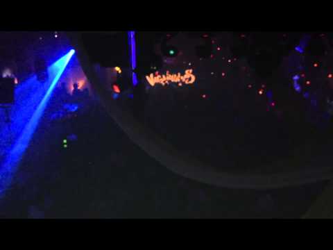 PACHA VAGABUNDOS 02 Sep 2012 whit luciano, lee van dowsky, PLAYING hof015 THE PIANSIT