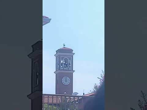 Plenum di 5 campane in la 5.                               chiesa di Sant'angelo di gatteo